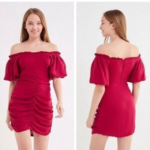 Urban outfitters off shoulder ruched Mini Dress Size 4